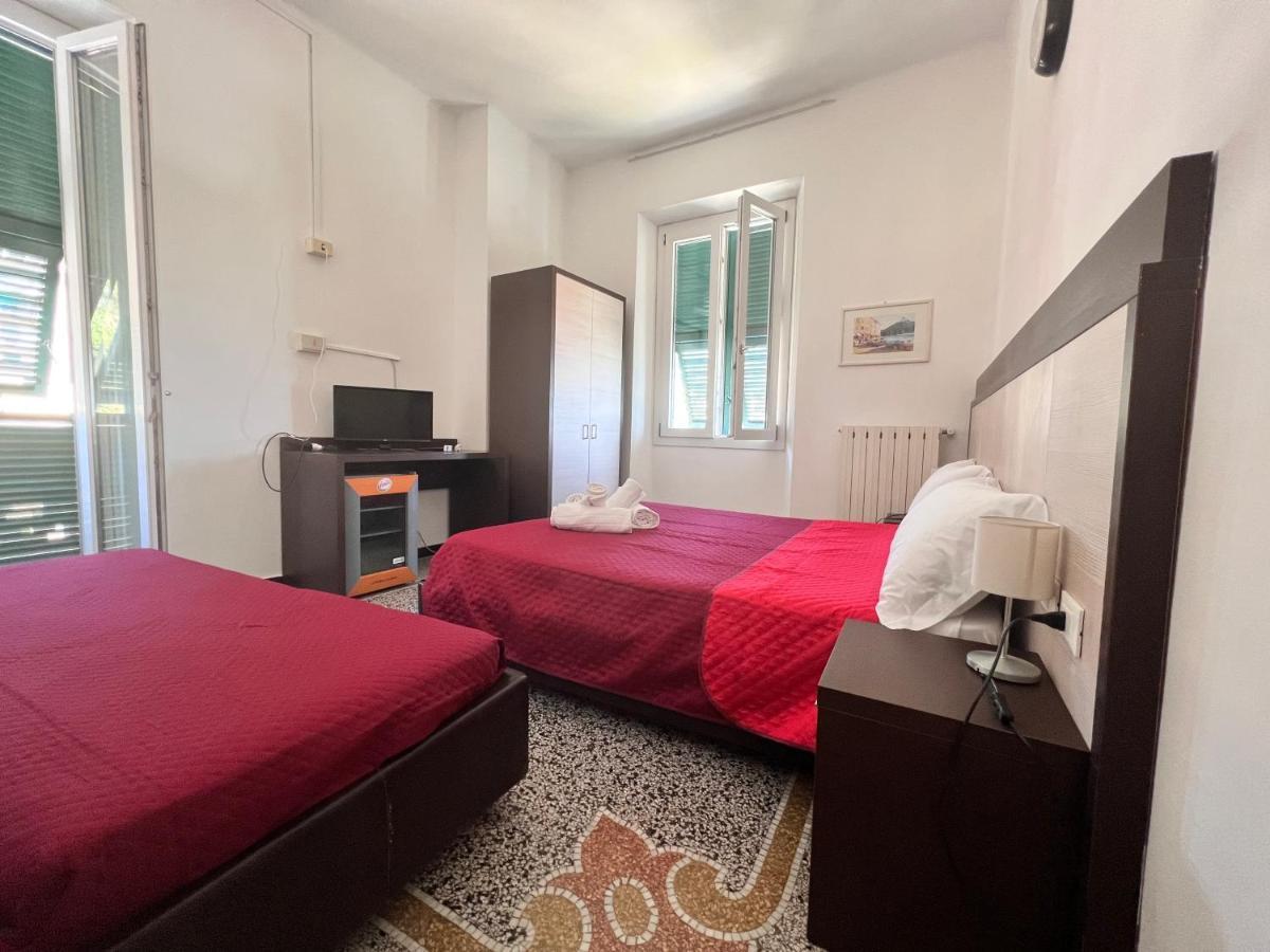 Hotel Monique Ноли Экстерьер фото